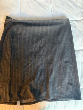 Loft Fashion Gray Pinstripe Pencil Skirt